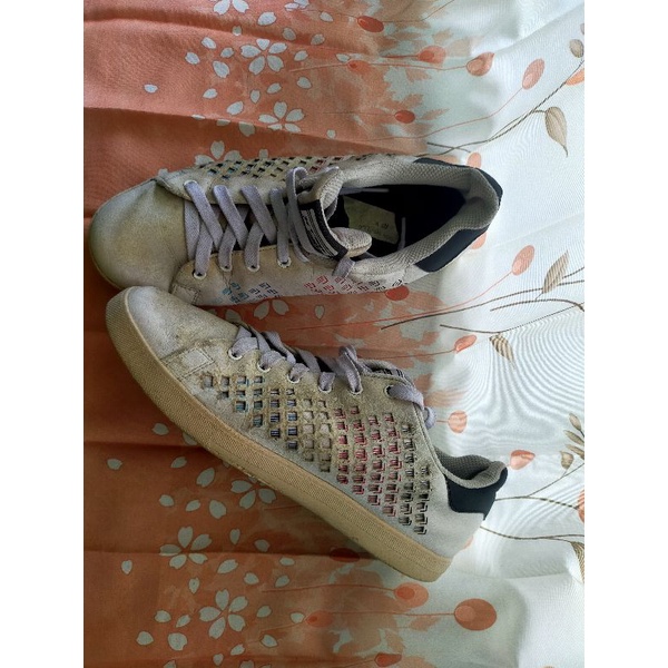 sepatu putih xtep/sepatu running