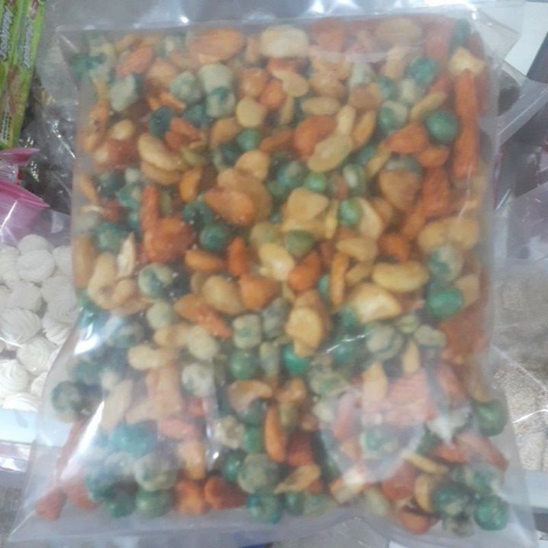 

KACANG MIX CAMPUR JAIPONG 200GRAM CEMILAN KILOAN