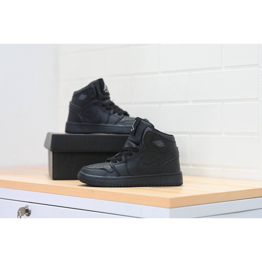 SEPATU AJ 1 HIGH TRIPLE BLACK KIDS BIG SIZE
