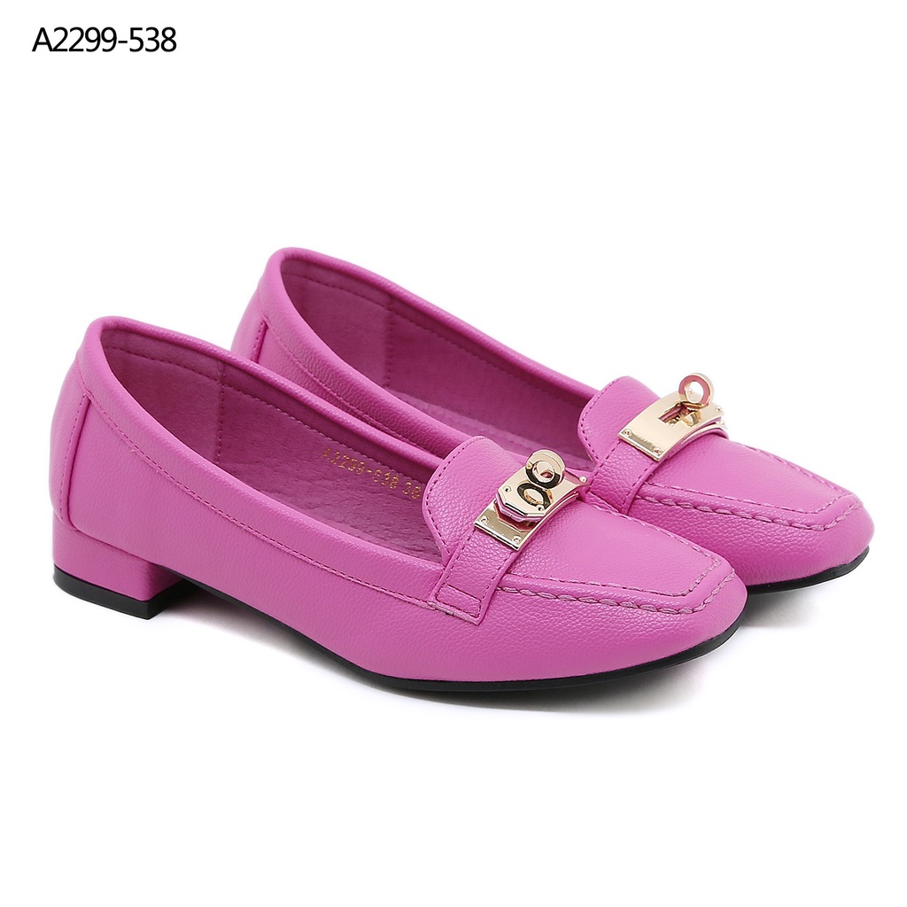 togo Leather With Buckle Block Heel A2299-538