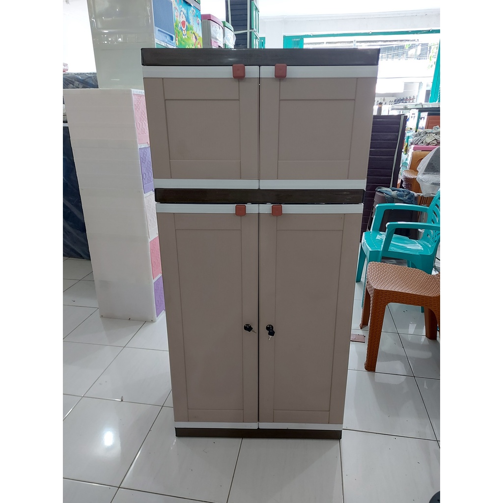 LEMARI PAKAIAN PLASTIK GANTUNG CLUB