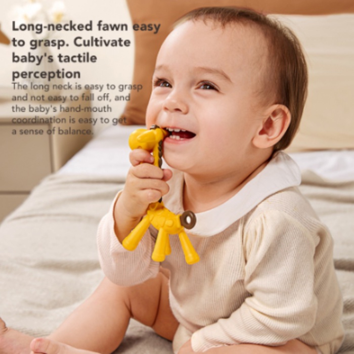 Teether Giraffe Sakumini Mainan Gigitan Bayi Silikon