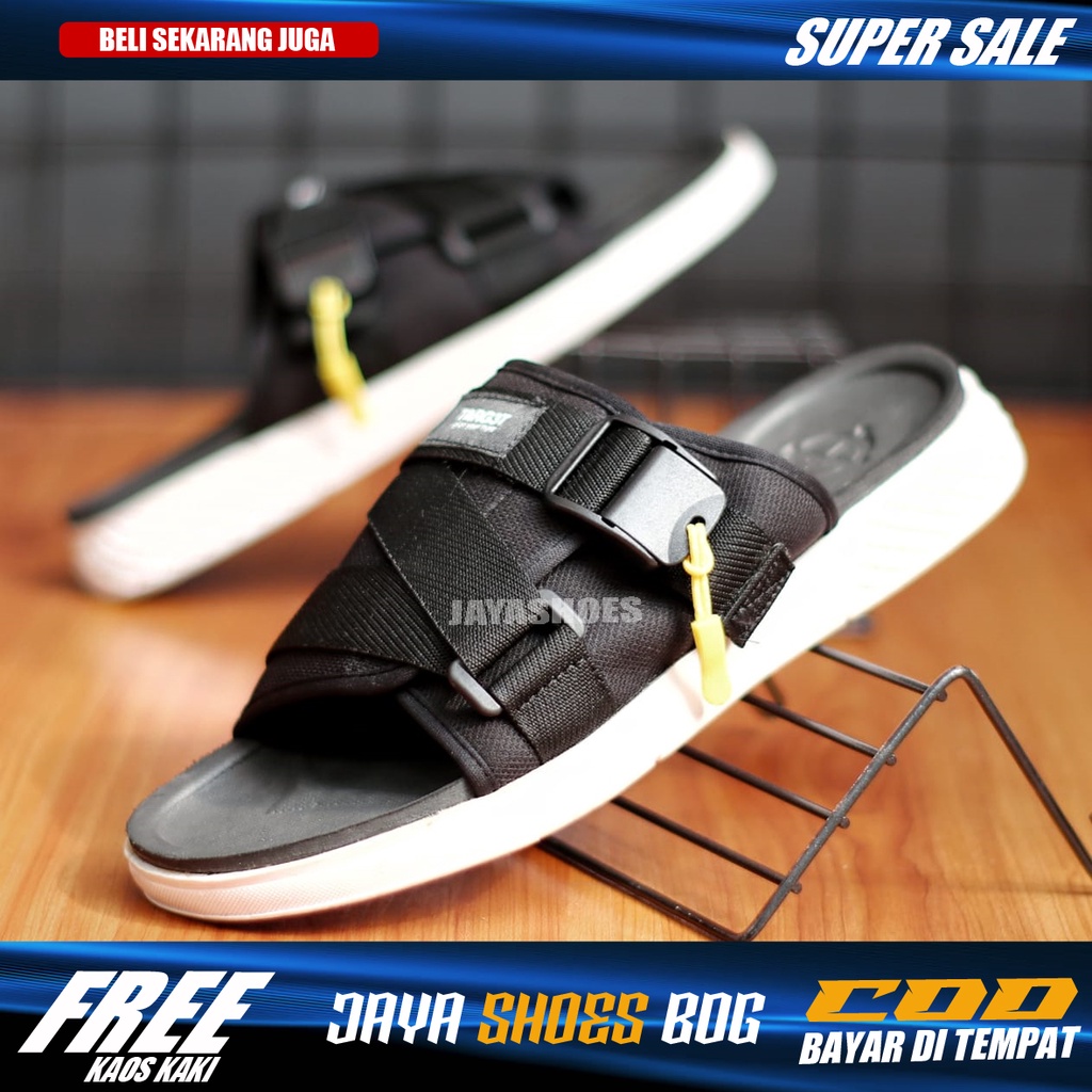 KORKOA Sandal Kasual Slop Pria Sendal Slide Pria Hitam Original Distro Simple Trendy Kekinian