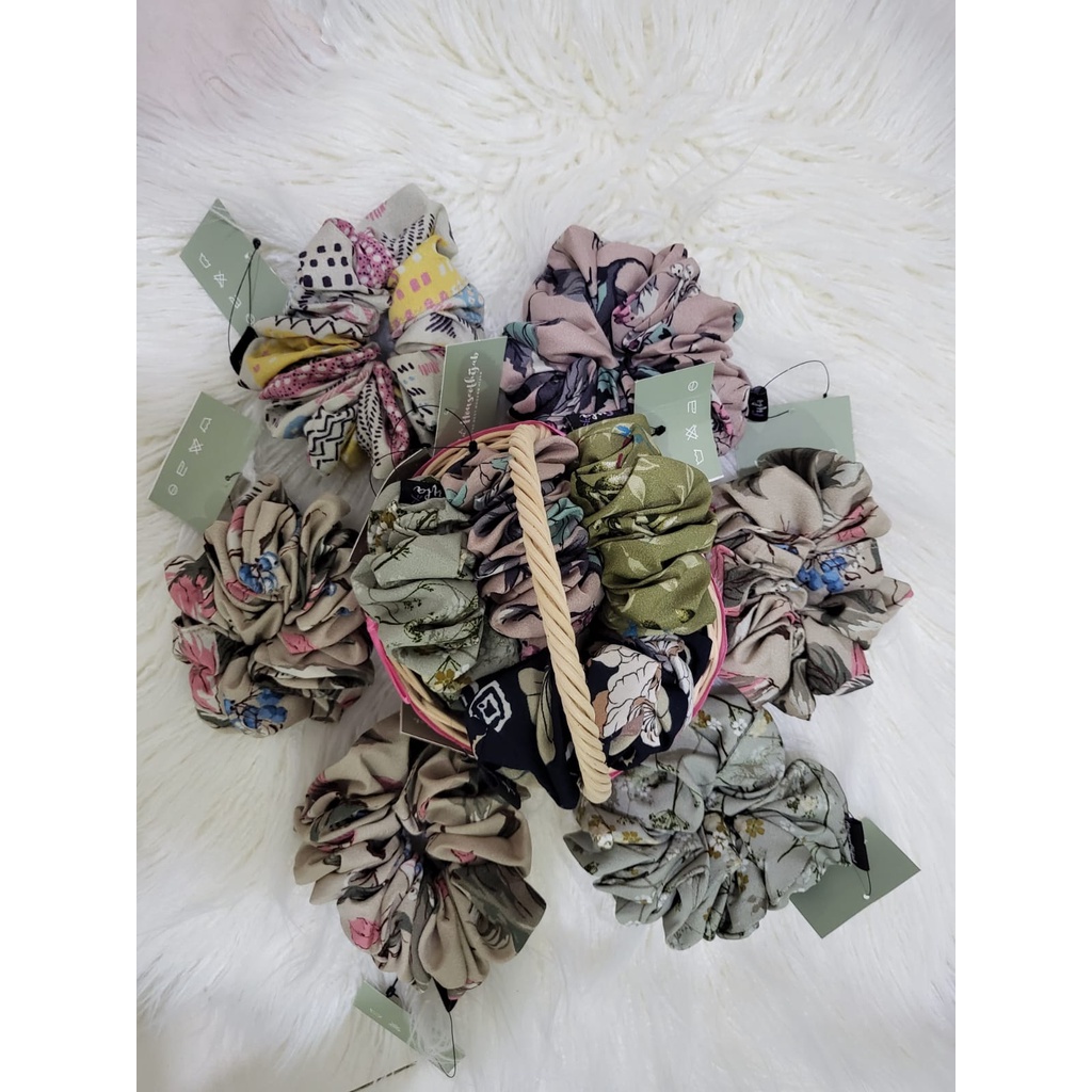 FYLA-SCRUNCHIE/ IKAT RAMBUT