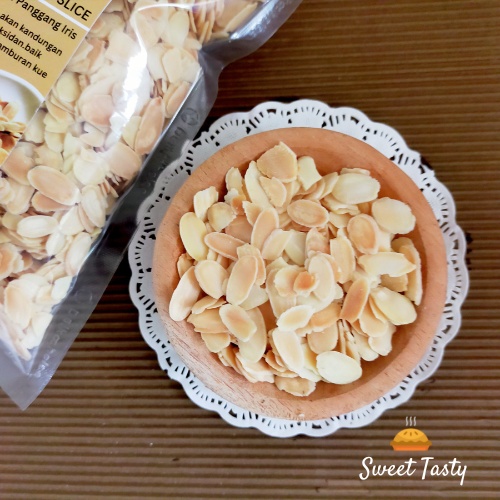 

Roasted Almond Slice / Kacang Almond Iris Panggang Oven 100 - 250 GRAM