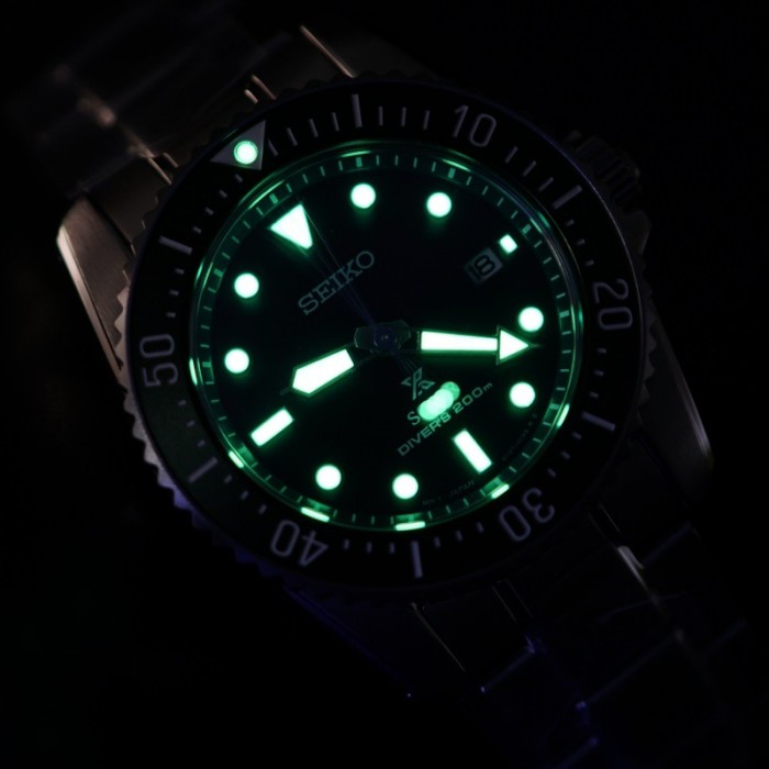 Seiko Prospex SNE583P1 Solar Diver Green - Jam Tangan Pria SNE583