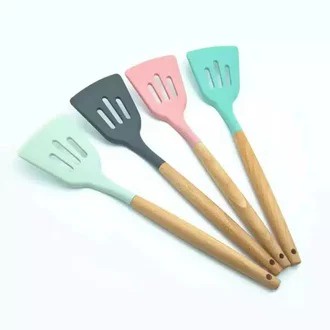 Spatula Sodet Lubang Silikon Gagang Kayu  Anti Lengket Alat Masak Serbaguna