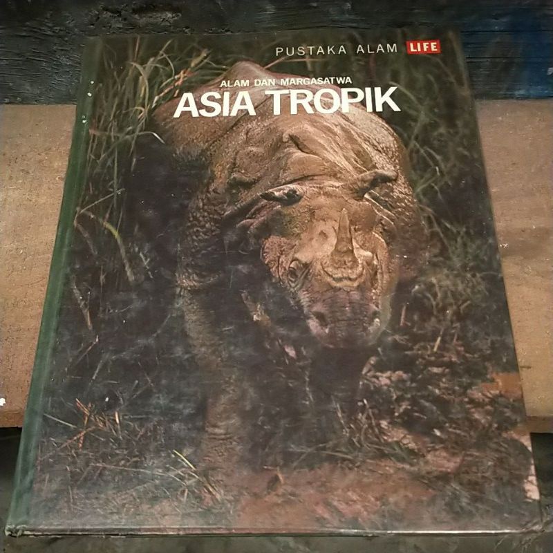 

buku alam dan margasatwa Asia teropik