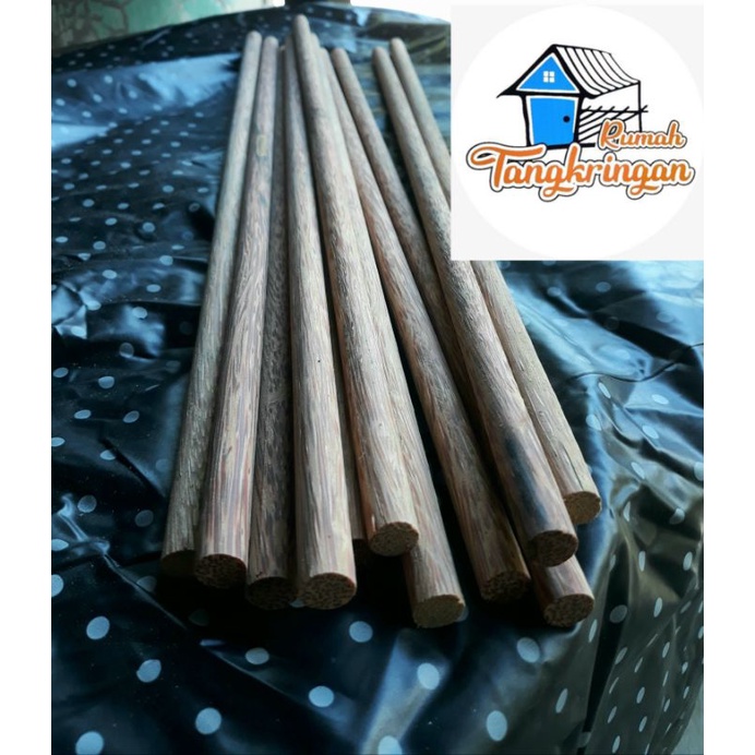 Tangkringan Kenari kayu kelapa serut dan dowel bulat