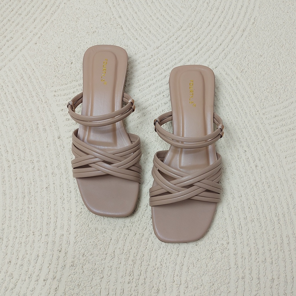 Sandal Wanita Hak Tahu 2 cm DC 03