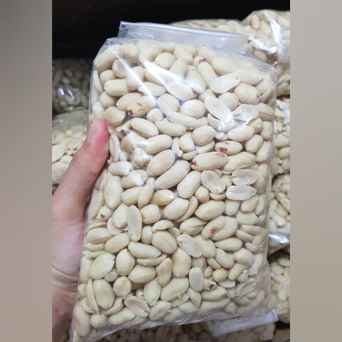 

Kacang Tanah Kupas Bersih Import 1 KG kualitas premium HSD