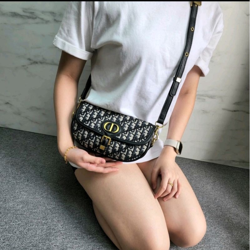 TAS SELEMPANG CD WANITA MINI BRANDED