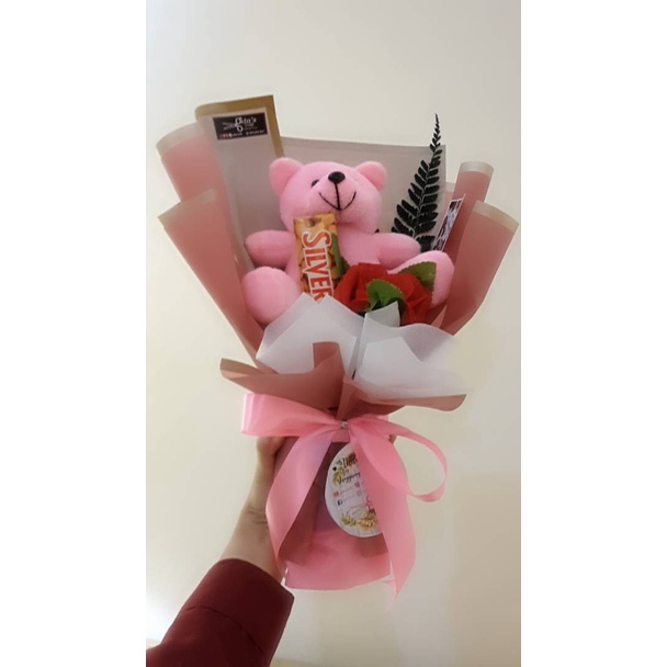 BUKET BONEKA KECIL DAN COKLAT / HADIAH ULANGTAHUN