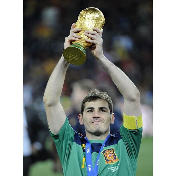POSTER BOLA CASILLAS (BISA CUSTOM GAMBAR)