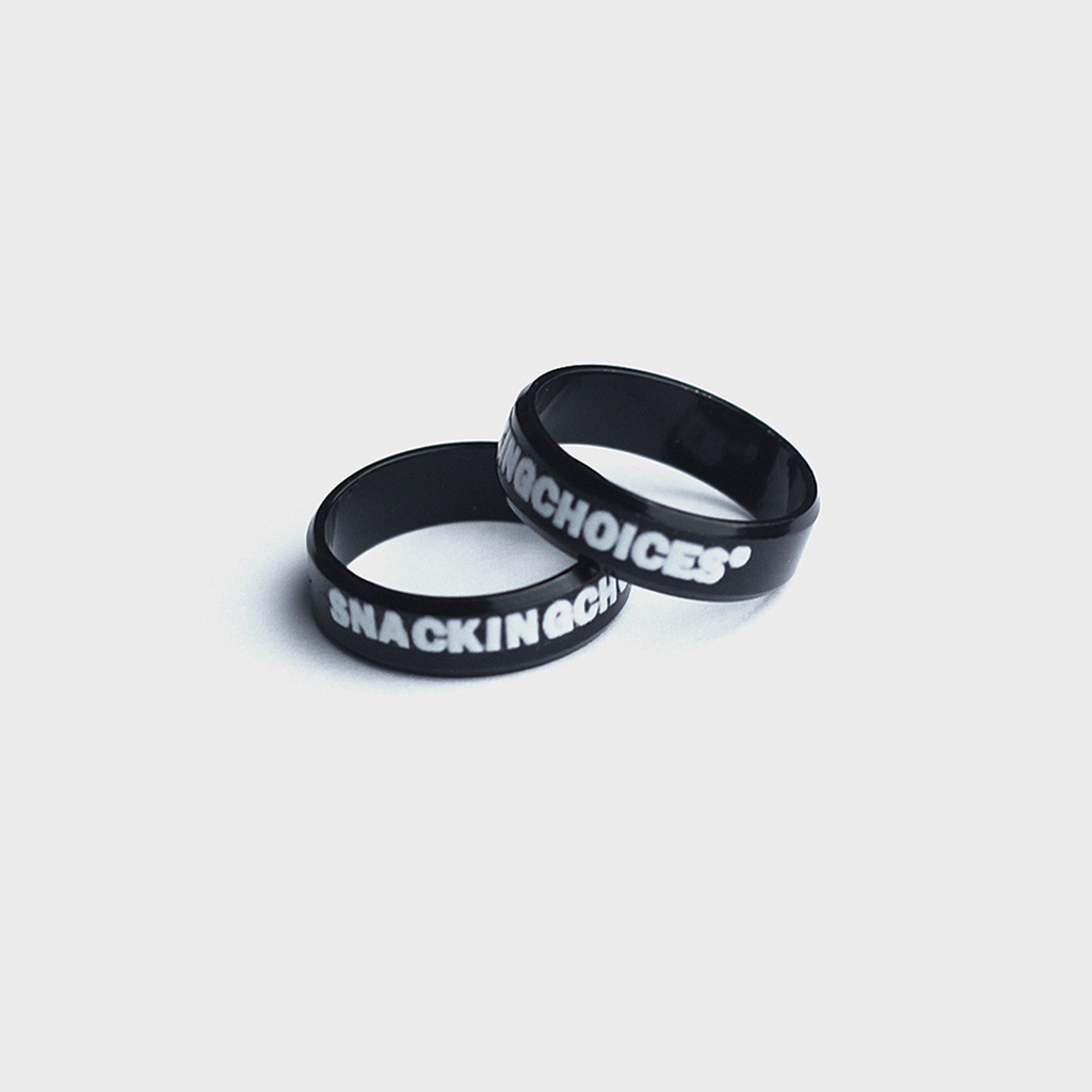 Ring | Yugetz | Black | Snackingchoices