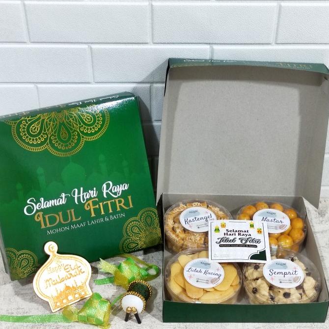 

Paket Hampers Ramadhan Murah/Parcel Lebaran Kue Kering Isi 4 Toples