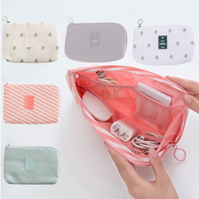 Travel Pouch USB Kabel Motif Flamingo