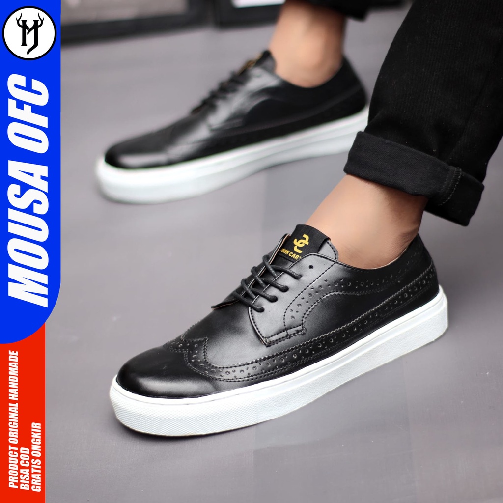 Sepatu Kasual Sneakers Pria Kulit Syntetic Hitam Mousa Wingti