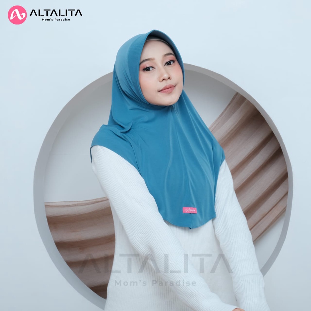 Altalita - Jilbab Instan Qaila Penguin Jersey Premium Hijab Bergo Hamidah Menutup Dada Kerudung Instant Ukuran M Cocok Untuk Sekolah Olahraga Volly Futsal Senam dan Sehari-Hari