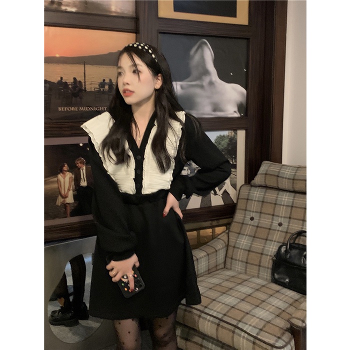 Red kumikumi perasaan desain ruffles jahitan V-neck lengan panjang gaun musim gugur pinggang pelangsing rok pendek A-line wanita