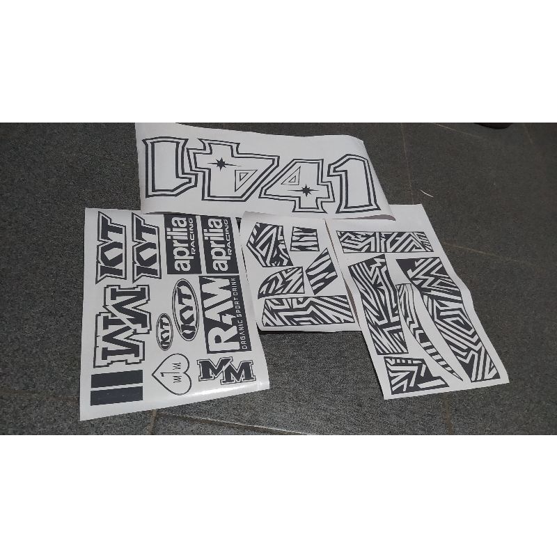 sticker repaint helm ala Aleix Espargaro 2022