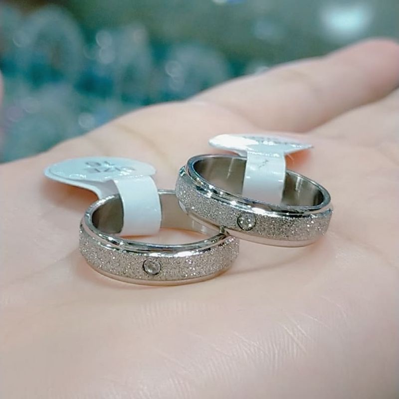 Cuc iGudang Cincin couple titanium silver (harga sepasang)