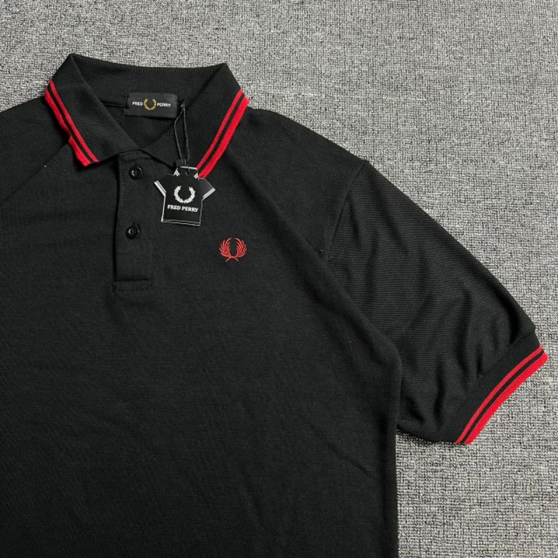 -FRMNSH- KAOS POLO FREDPERRY BLACK LIST RED FULL TAG LABEL CASUAL HYPE