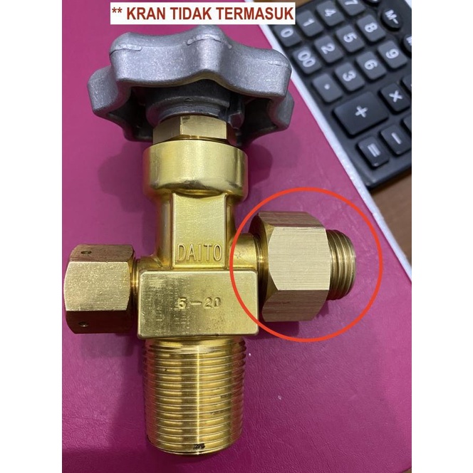 Nepel Adaptor Untuk Kran Co2/N2O Drat Kecil Ke Drat Luar 5/8