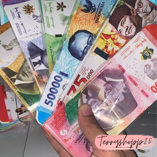 

Amplop Lebaran Idul Fitri Motif Uang Lucu Angpao Lebaran Bisa Cod