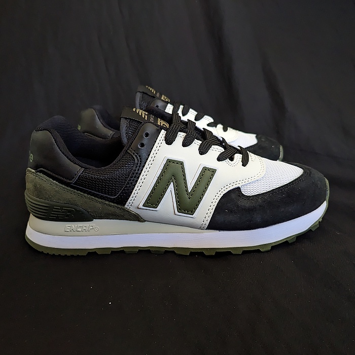 NB 574 Black Soft Green