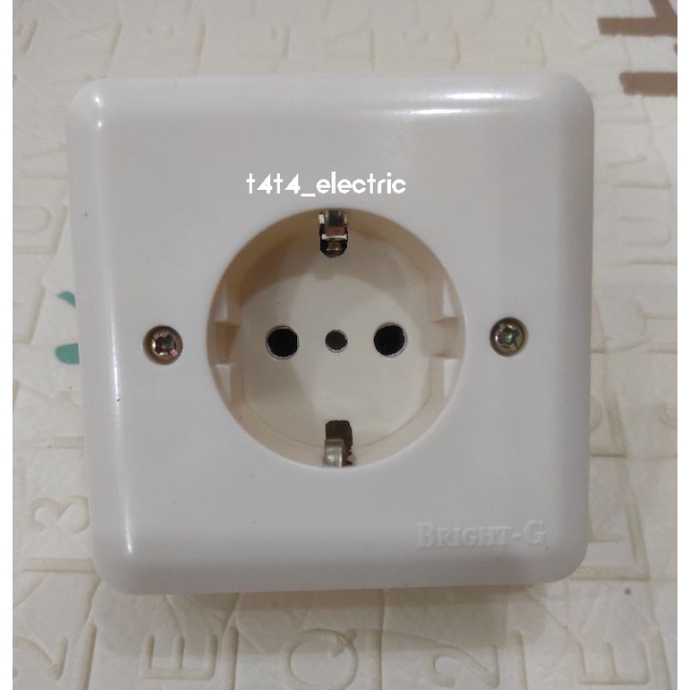 STOP KONTAK TANAM TEMBOK MERK BRIGHT G ( WARNA CREAM ) SNI