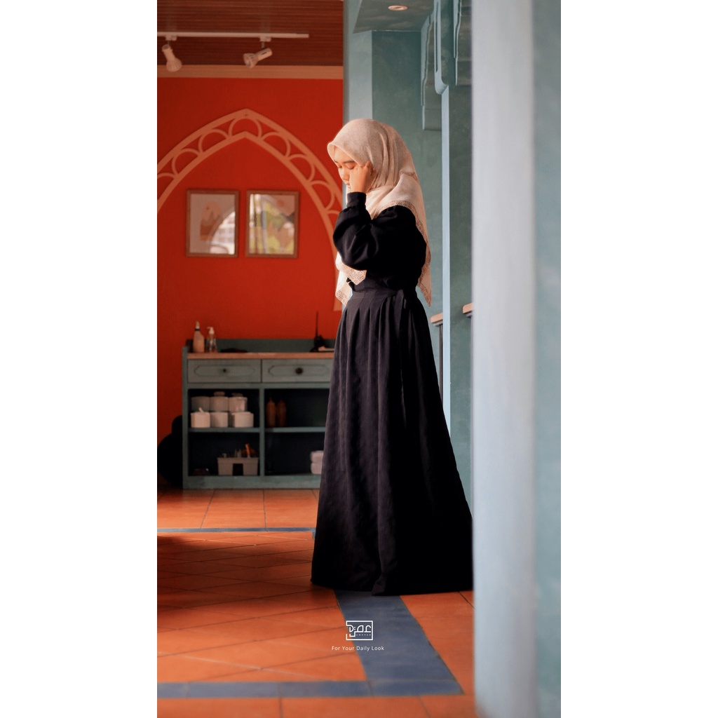 Hameeda Dress/ Crincle Premium