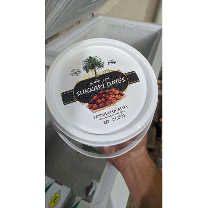 

Kurma Sukari Hijaz Kemasan Ember Premium The Best Quality berat850gr