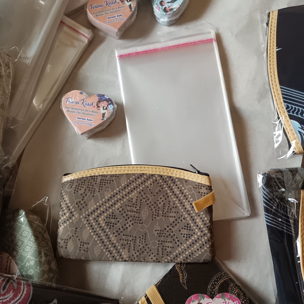

[isi 50] Souvenir Dompet Pouch Motif Batik Kotak