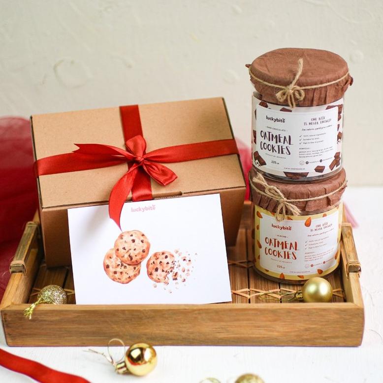 

✥ Hampers / Gift Box / Kado - Oatmeal Cookies 2 Jar + FREE Greeting Card + Pita + Bubble Wrap | LUCKYBITE ♞