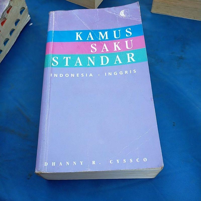 

buku kamus saku standar