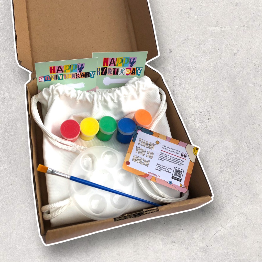 

Paket Lukis Tas Serut 30x40cm | Hampers Painting Kit String Bag 30x40cm by Madefyou.id