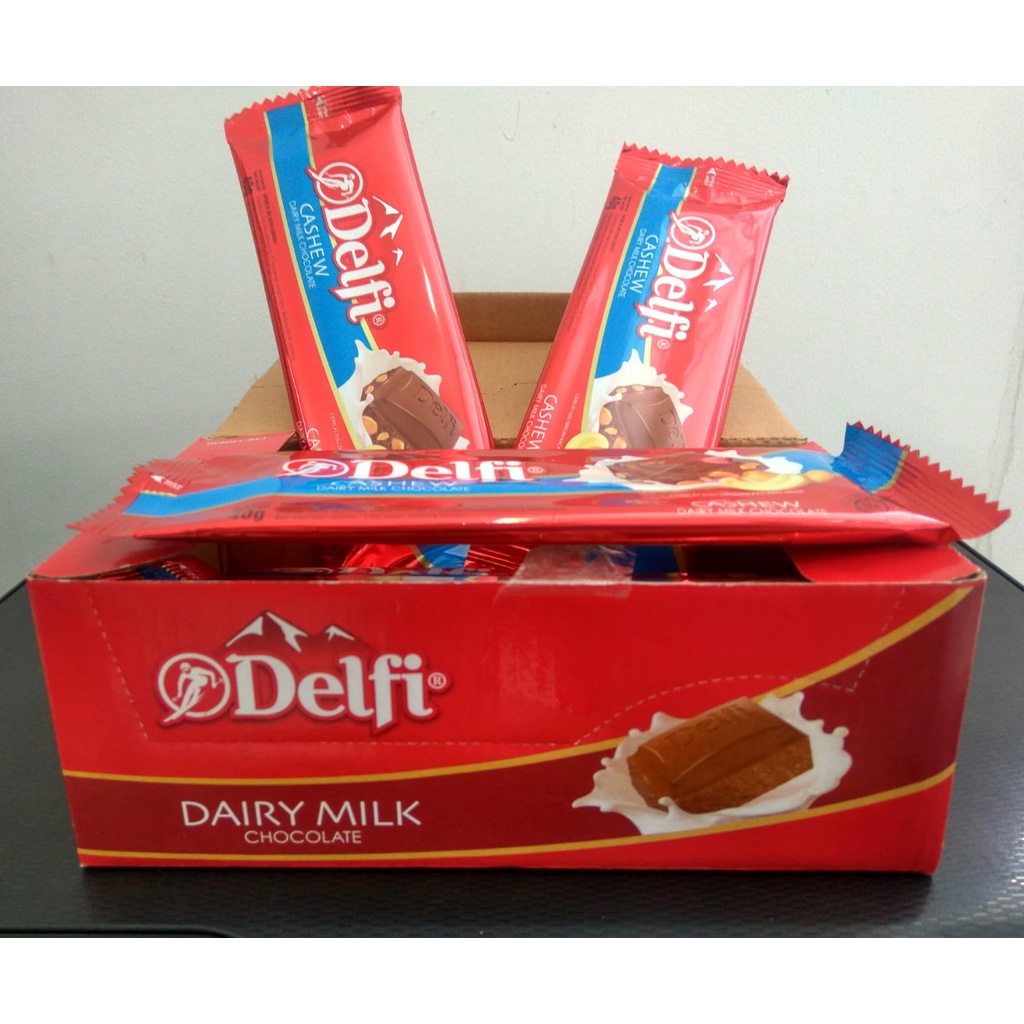 Delfi Cashew 40g Sekotak isi 10 Pcs