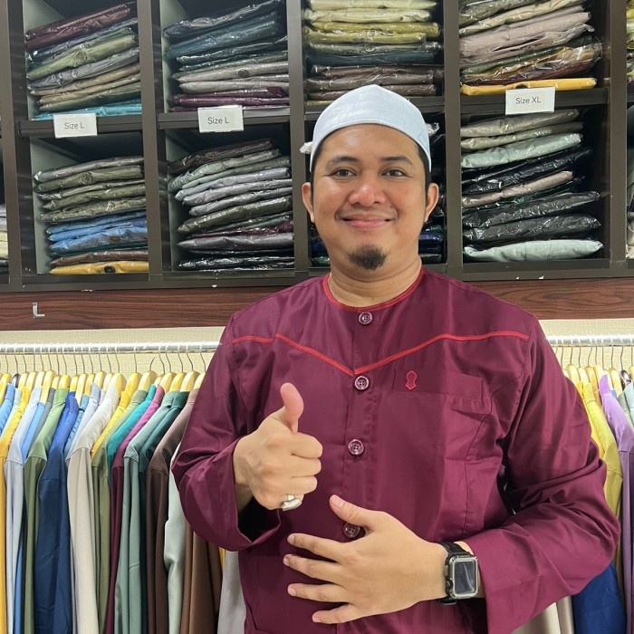 Qolby Oman ( koko tanpa kerah )
