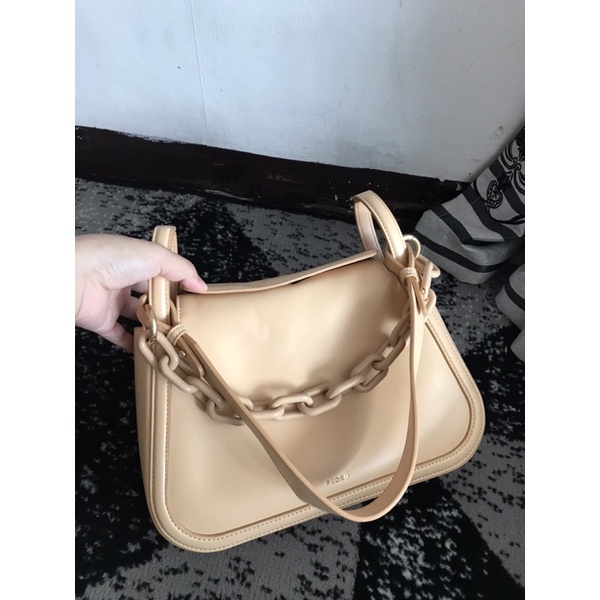 Preloved Tas Pedro original store counter