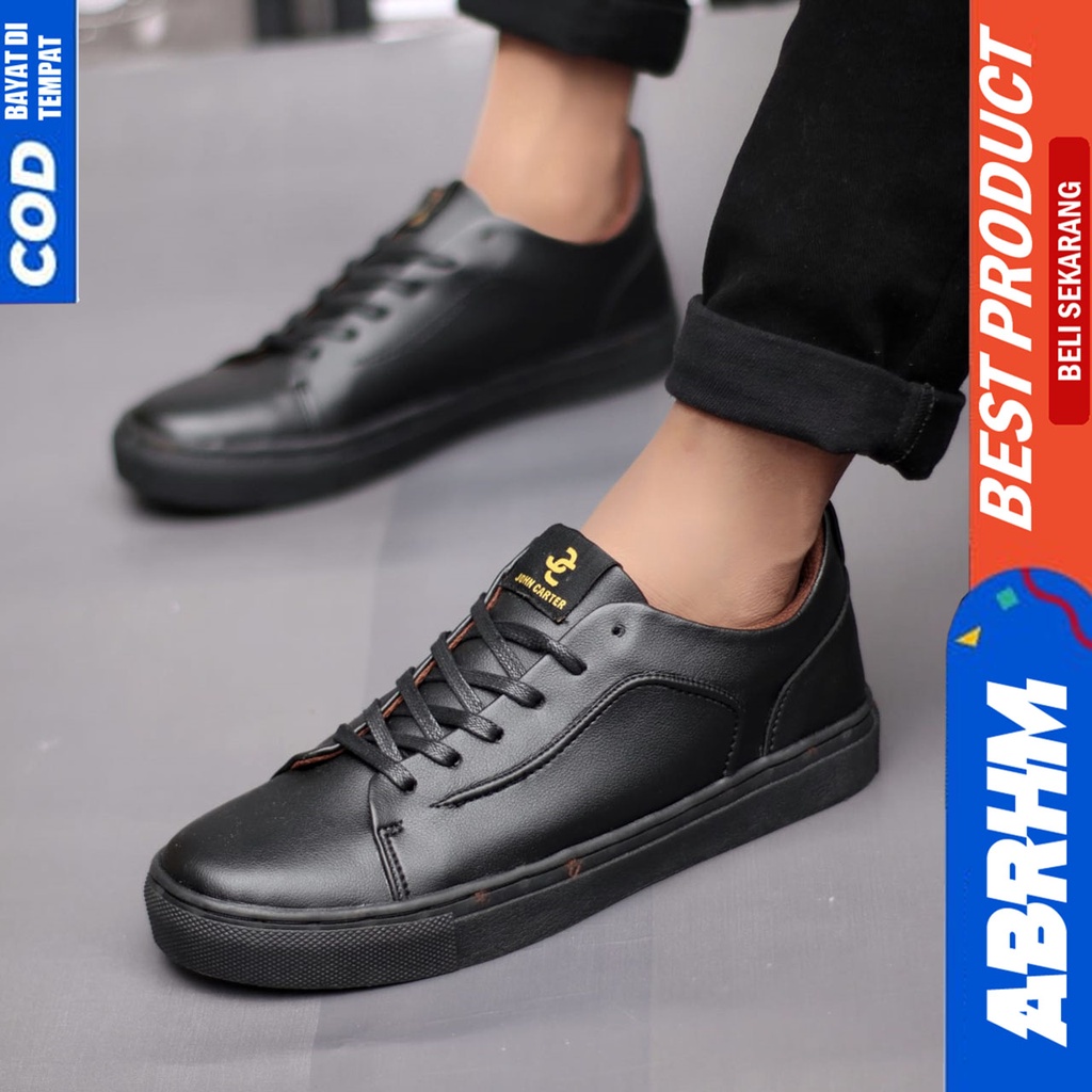 Sepatu Pria Sneakers Hitam Polos Kerja Sekolah Kuliah Abrhm Jhon Low