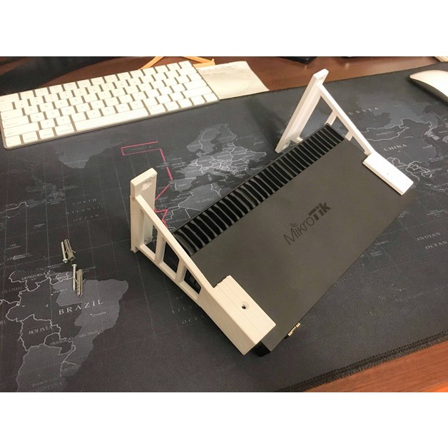 wallmount mikrotik Mikrotik_RB4011