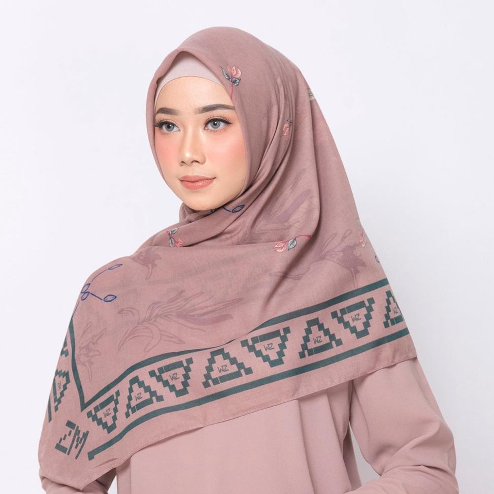 SPECIAL PRICE ZM Zaskia Mecca - Kayu Aro Dusty Pink Scarf Kerudung Segi Empat