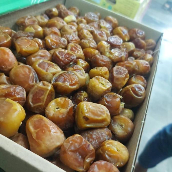 

KURMA SUKARI [DIJUAL] KURMA SUKARI SAUDI NR 3KG [TERLARIS] EL09I09A82L