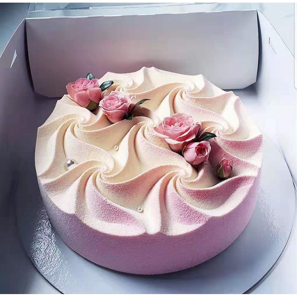 Cetakan Silikon Puding Es Cake Kue Coklat Tahan Panas Silicone Premium Bundt Pan Intreccio Honore Sakura Origami Doucer Gemma Moment Tart Vortex Cloud Square Amore Bombee Armony Swirl Norma Moonlight Eclipse Ti Voglio Armonia Girintodo Vague Matelasse