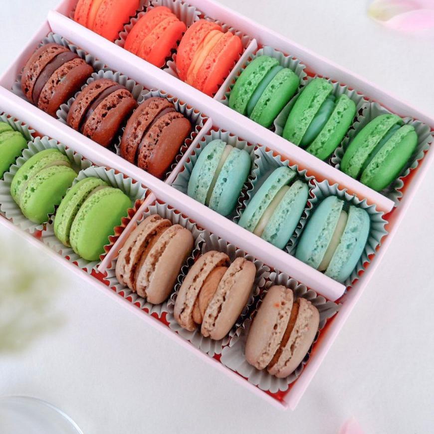 

← SPECIAL BABY MACARON 18 PCS ♚