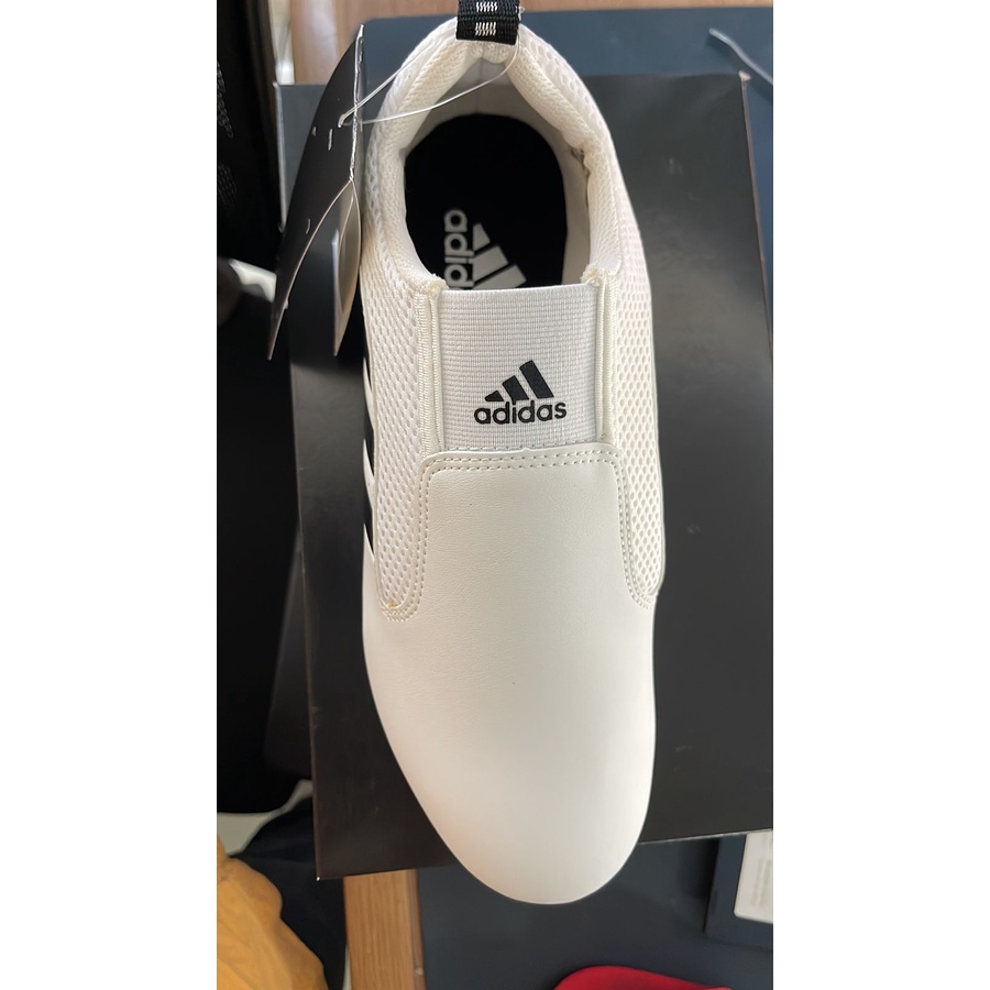 Sepatu taekwondo Adidas Constentan