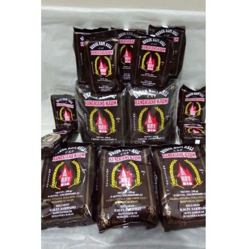 

250gr kopi hitam//kopi bubuk//kopi bubuk rangkiang kaum//rangkiang bundo//kopi khas sumbar//kopi bubuk asli batu sangkar//kopi bubuk asnel