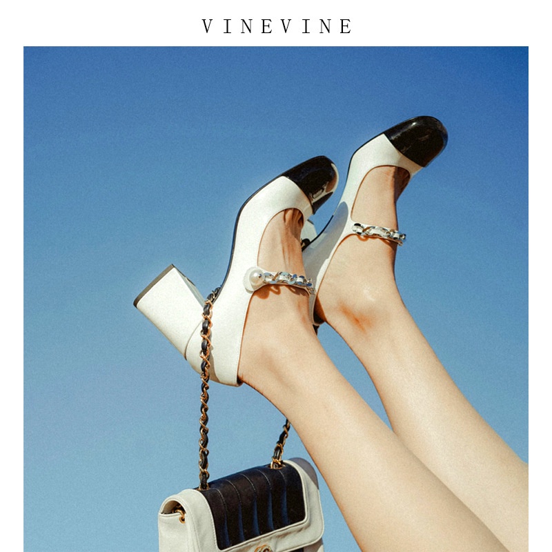 Miu Pearl Mary Jane Sepatu dengan Hitam dan Putih Gaya Prancis Tunggal Wanita Kulit Paten Kecil Arom