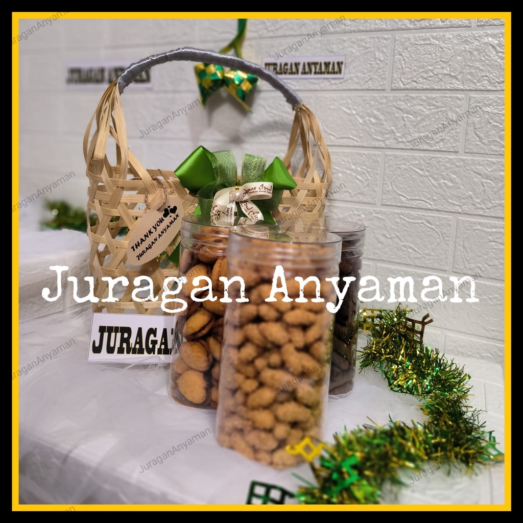 

TAS BESAR - TAS SOUVENIR - TAS HIJAB - TAS BAMBU - BAMBOO BAGS - TAS ANYAM - TAS HAMPERS SOUVENIR PARCEL IDUL FITRI LEBARAN NATAL IMLEK KUE KERING COOKIES CAKE 25x10x20 Juragan Anyaman